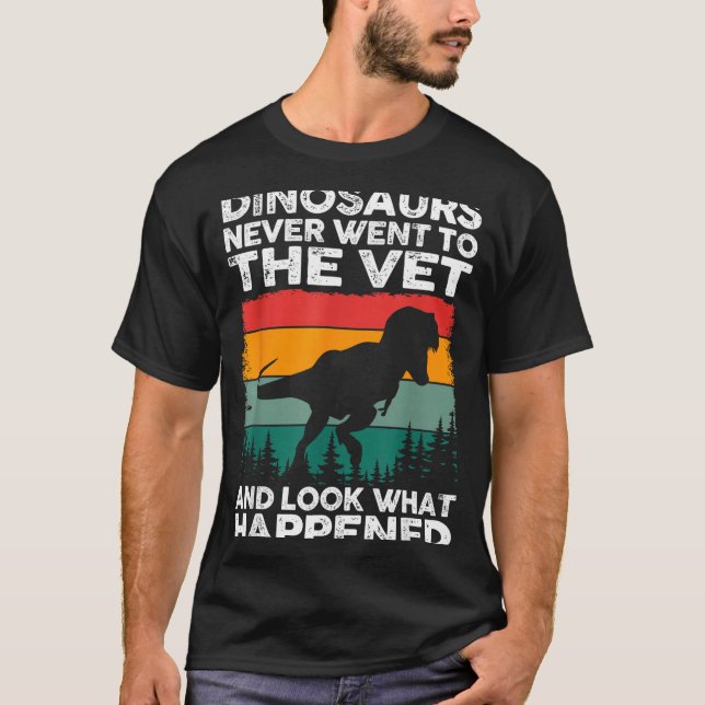 Veterinarian Dinosaur Funny Vet Life Animal Rescue T-Shirt (Front)