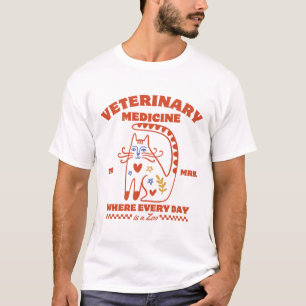 Veterinarian: where everyday is a zoo T-Shirt