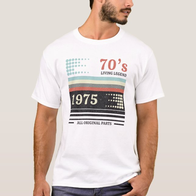 Vhs Cassete 1975 Limited Edition | Birthday Gift I T-Shirt (Front)