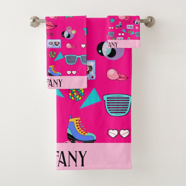 Vibrant 80s design bath towel set (Insitu)