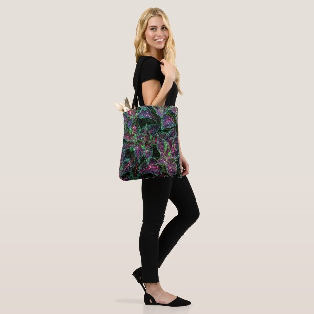 Vibrant Coleus Leaves Pattern. Tote Bag (On Model)