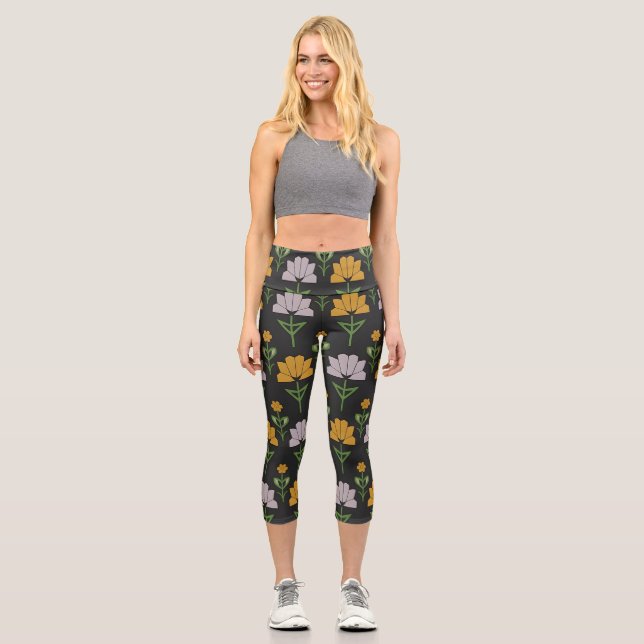 Vibrant Floral Pattern Capri Leggings (Front)