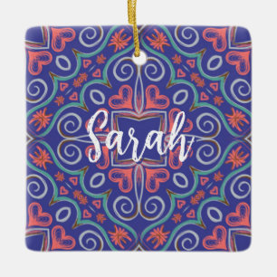 Vibrant ornament with curls