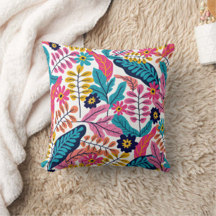 Vibrant Tropical Leaves and Exotic Botanical Cushion