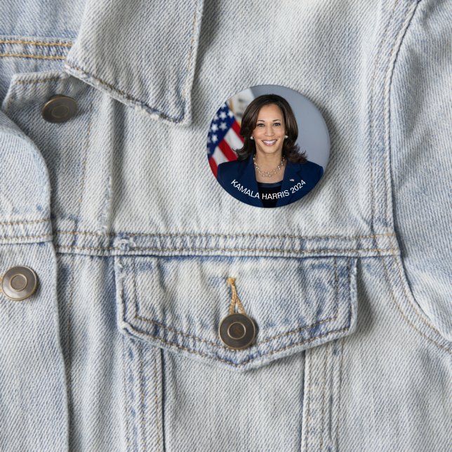 Vice President Kamala Harris Official Portrait 6 Cm Round Badge (In Situ)