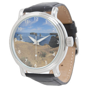 Victoria’s Bay of Islands Coastal Panorama Watch