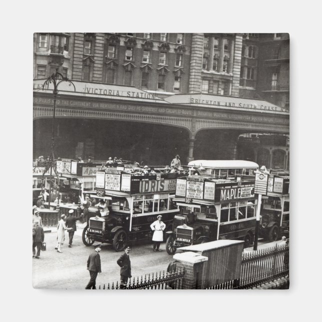 Victoria Station, 1920s Magnet (Front)