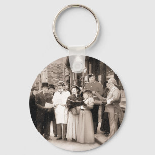 VICTORIAN CHRISTMAS CAROL SINGERS KEY RING