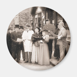 VICTORIAN CHRISTMAS CAROL SINGERS MAGNET