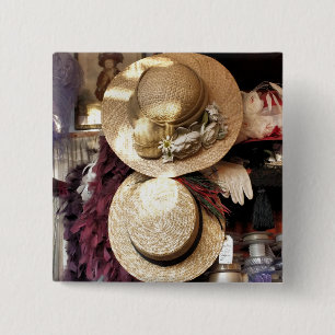 VICTORIAN ENGLAND 15 CM SQUARE BADGE