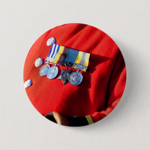 VICTORIAN ENGLAND 6 CM ROUND BADGE