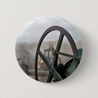 VICTORIAN ENGLAND 6 CM ROUND BADGE