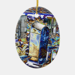 VICTORIAN ENGLAND CERAMIC TREE DECORATION