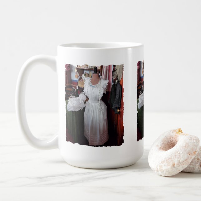 VICTORIAN ENGLAND COFFEE MUG (With Donut)