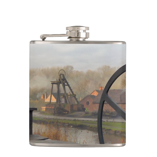 VICTORIAN ENGLAND HIP FLASK (Front)
