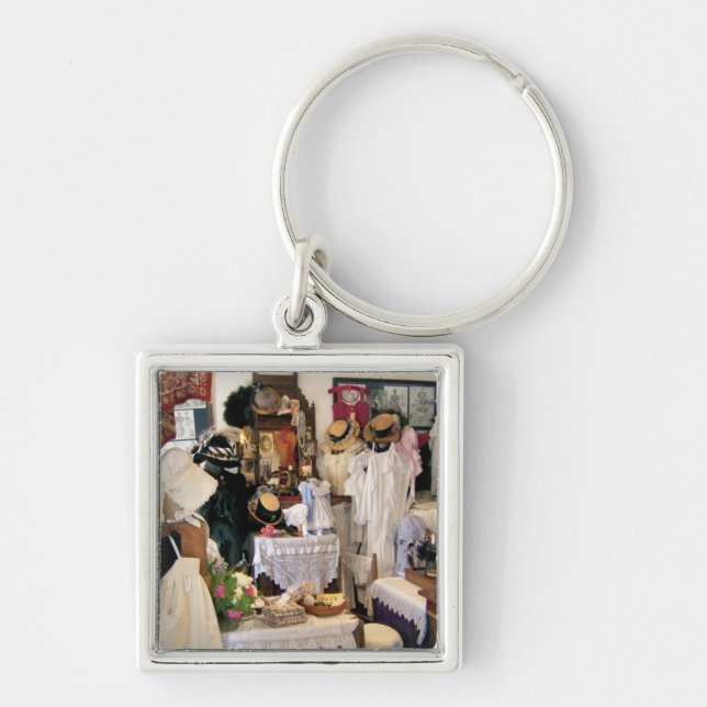 VICTORIAN ENGLAND KEY RING (Front)