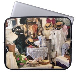VICTORIAN ENGLAND LAPTOP SLEEVE