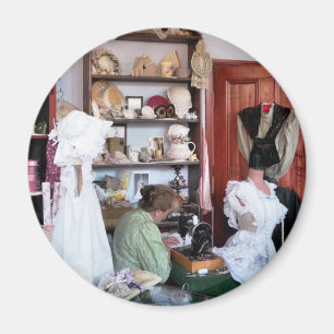 VICTORIAN ENGLAND MAGNET