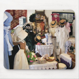 VICTORIAN ENGLAND MOUSE MAT