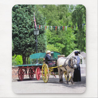 VICTORIAN ENGLAND MOUSE MAT