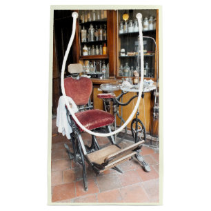 VICTORIAN ENGLAND SMALL GIFT BAG