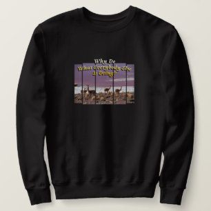 Vicuña Guanaco Lover - Travel Adventure Quote Sweatshirt