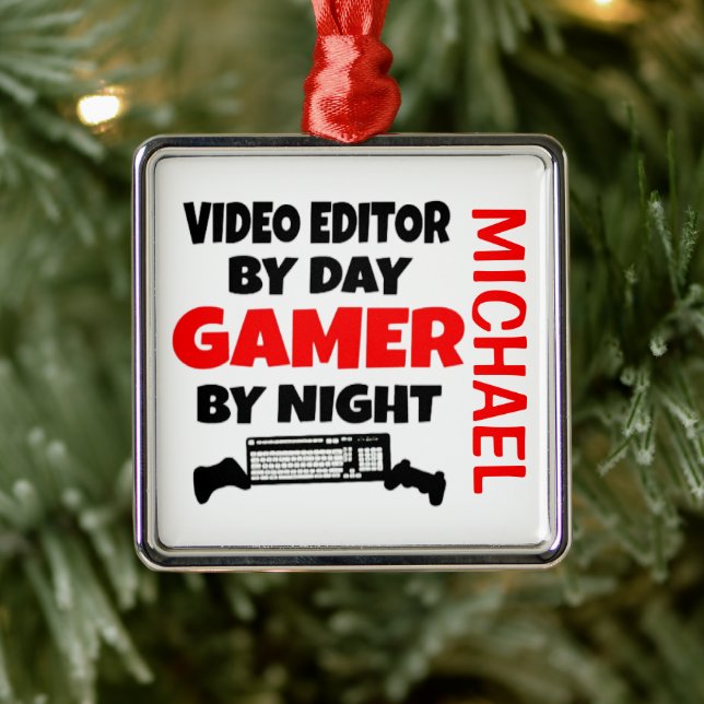Video Editor Loves Playing Video Games Metal Tree Decoration (Tree)
