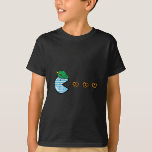 Video Game Eating Pretzels Gamer Boys Kids Men T-Shirt