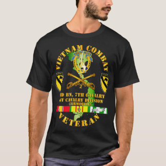 Vietnam Combat Cavalry Veteran w 2nd Bn 7th Cav DU T-Shirt