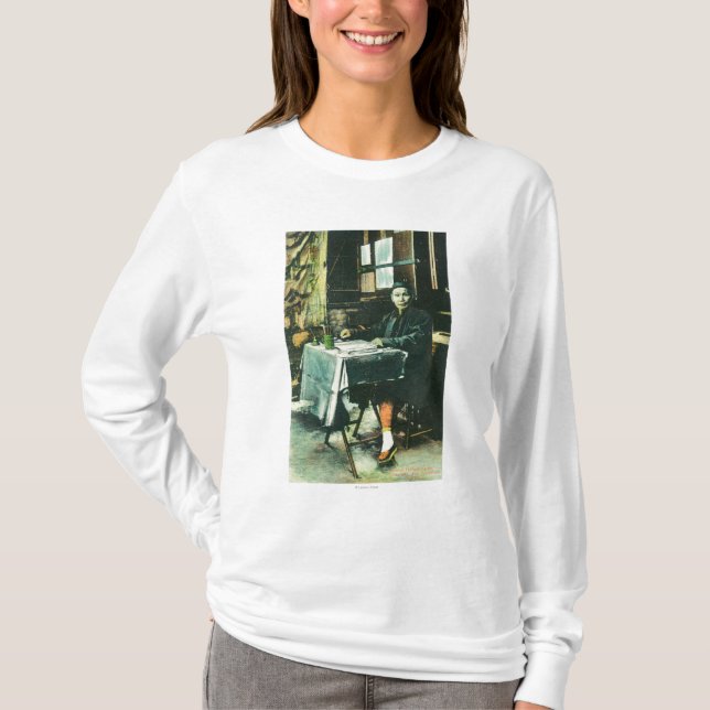 View of a Chinese Fortune Teller T-Shirt (Front)