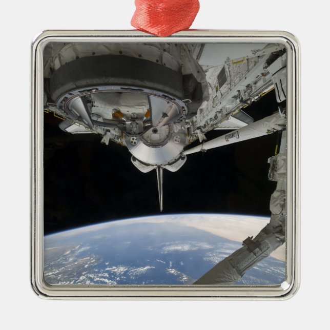 View of Space Shuttle Discovery Metal Tree Decoration (Front)
