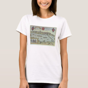 View of the city of Warsaw beside the river Vistul T-Shirt