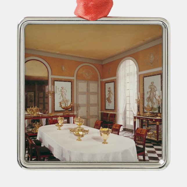 View of the dining room metal tree decoration (Front)