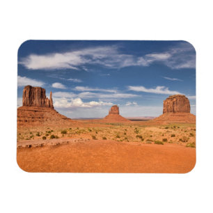 View of the Mittens, Monument Valley Magnet