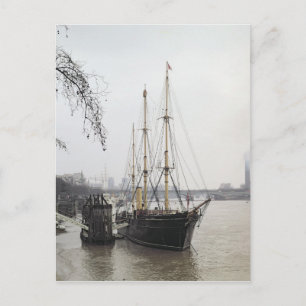 View of the River Thames with RRS Discovery Postcard