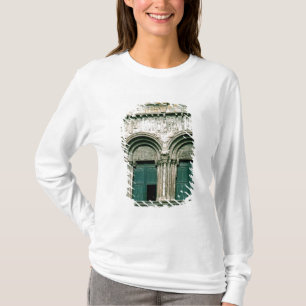 View of the south transept portal c.1100-04 T-Shirt