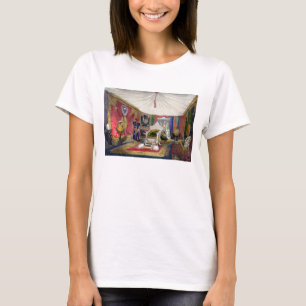 View of the tented room and ivory carved throne, i T-Shirt