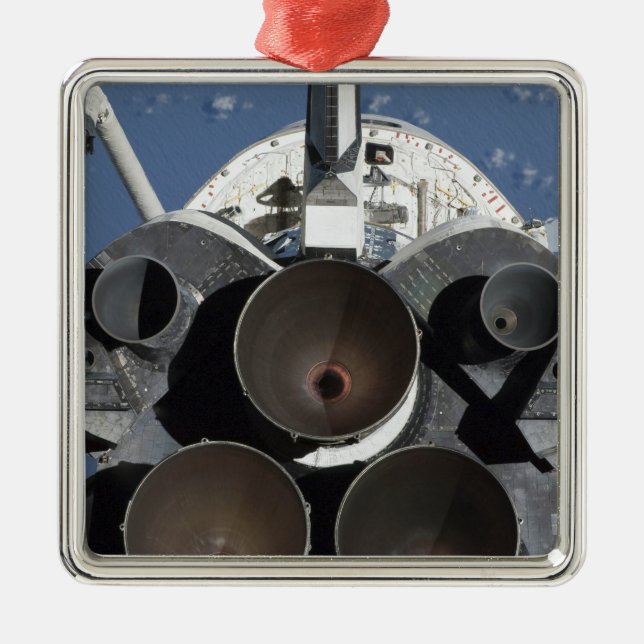 View of the three main engines metal tree decoration (Front)