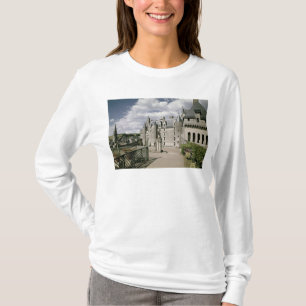View of the west facade of the restored T-Shirt