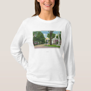 View of Town Hall and Paterson Monument T-Shirt