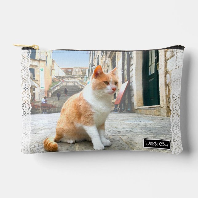 Village Cats Essential Pouch - Emmett (Front)