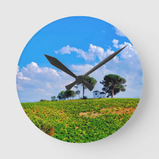 Viña de Los Pinos Round Clock