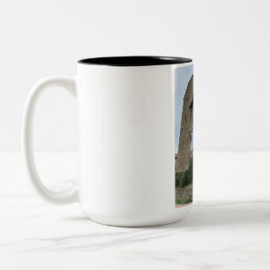 Vinci — Castello dei Conti Guidi Mug