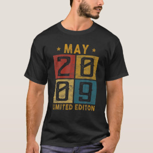 Vintage 13Th Birthday May 2009 Born In 2009 13 Yrs T-Shirt