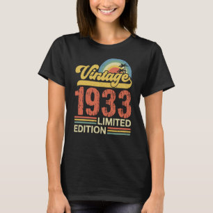 Vintage 1933 90 Years Born in 1933 90th Birthday T-Shirt