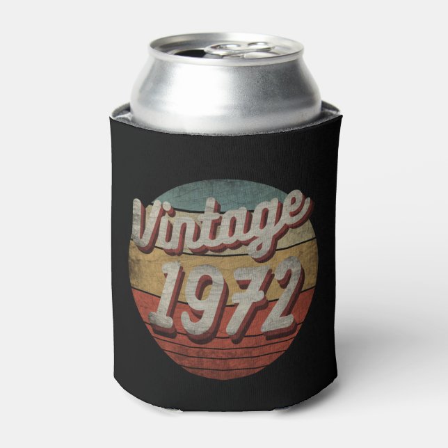 VINTAGE 1972 MEN WOMEN BIRTHDAY GIFT CAN COOLER (Can Front)
