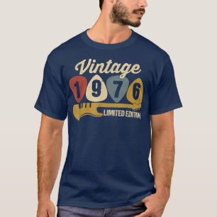 Vintage 1976 Birthday Retro Guitar 46th Birthday P T-Shirt