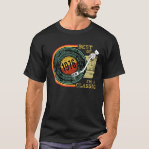 Vintage 1976s I'm Classic 44th Birthday Graphic Re T-Shirt
