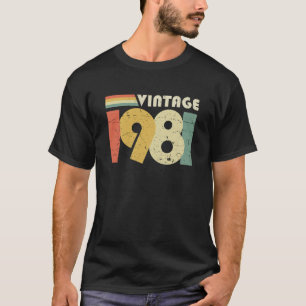 Vintage 1981, 40th Birthday Gift Distressed Design T-Shirt