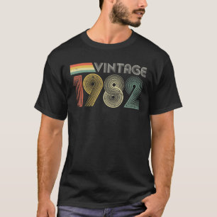 Vintage 1982, 40Th Birthday Gift Essential T-Shirt